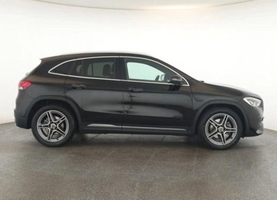 Mercedes-Benz GLA SUV 220 d Advanced 4matic auto (4)