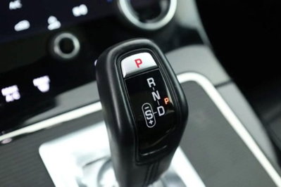 Land Rover Range Rover Evoque 2.0D I4 163CV AWD Auto R-Dynamic SE (13)