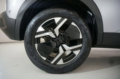 Peugeot 2008 1.2 hybrid Allure 145cv e-dcs6 (6)