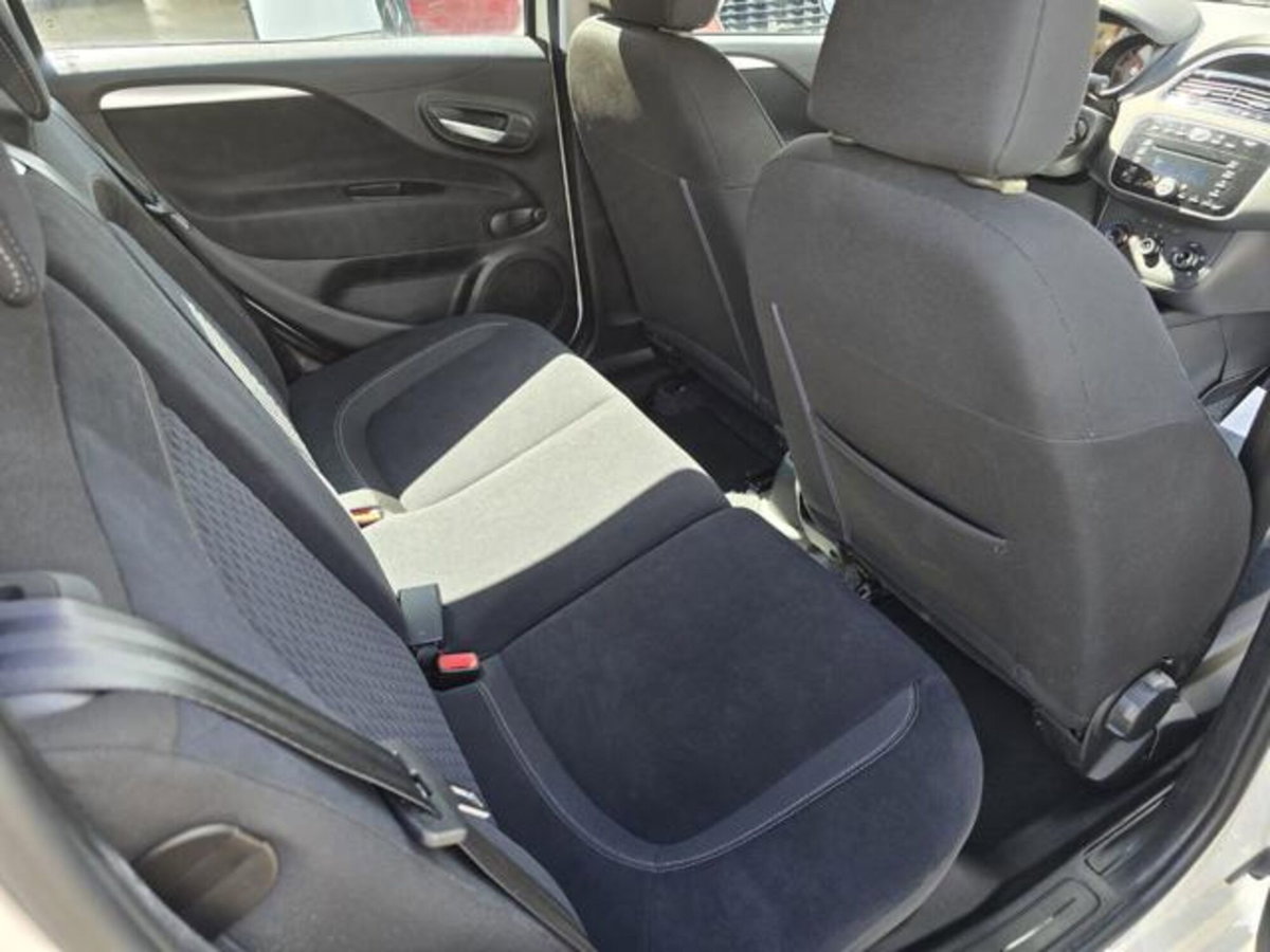 Fiat Punto 1.3 MJT II S&S 95 CV 5 porte Street (10)