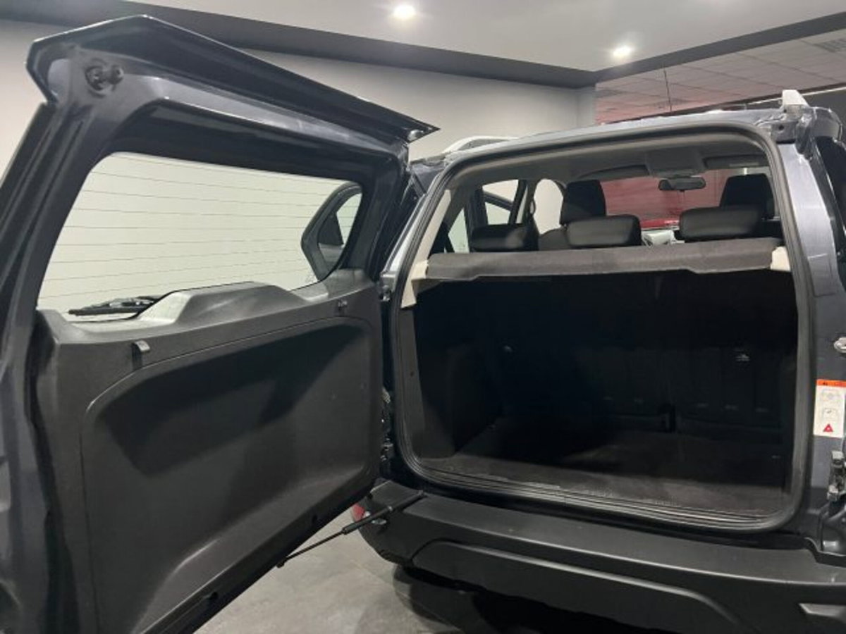 Ford EcoSport 1.5 TDCi 95 CV Plus (13)