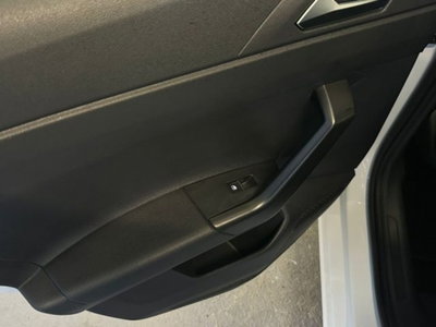 Volkswagen Polo 1.0 TSI 110 CV DSG R-Line (15)