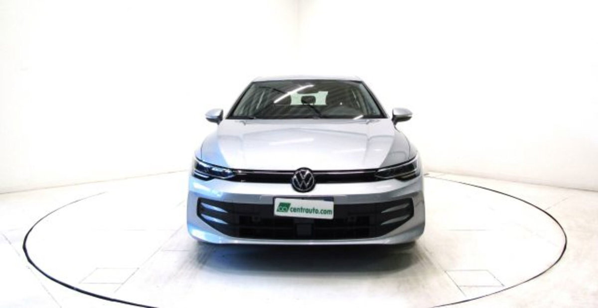 Volkswagen Golf 2.0 tdi Life 115cv (2)
