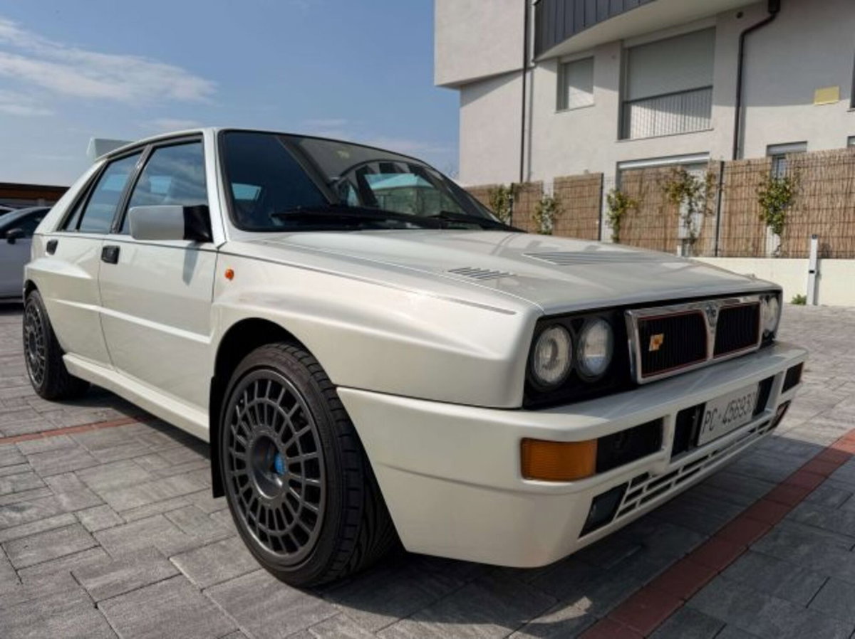 Lancia Delta turbo 16V cat HF integrale