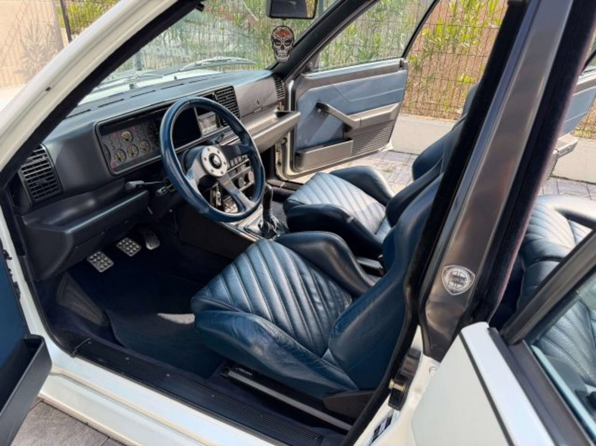 Lancia Delta turbo 16V cat HF integrale (10)
