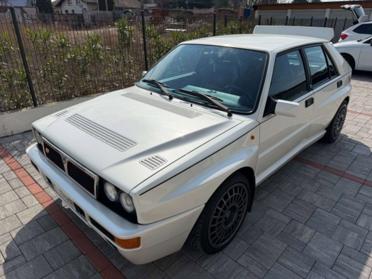 Lancia Delta turbo 16V cat HF integrale (4)
