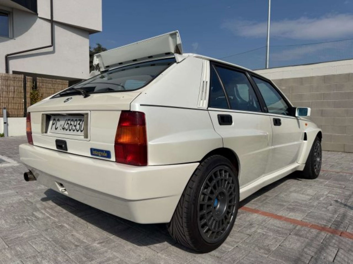 Lancia Delta turbo 16V cat HF integrale (8)