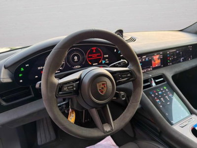 Porsche Taycan Sport Turismo GTS Sport Turismo (14)