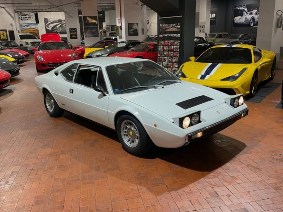 Ferrari Dino 308 GT/4 Coupé Dino 308 GT/4