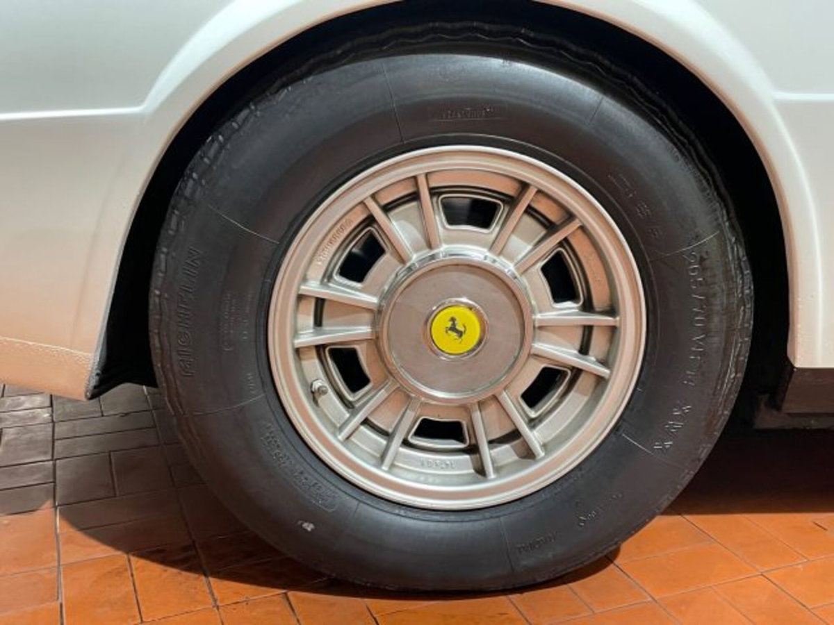 Ferrari Dino 308 GT/4 Coupé Dino 308 GT/4 (15)