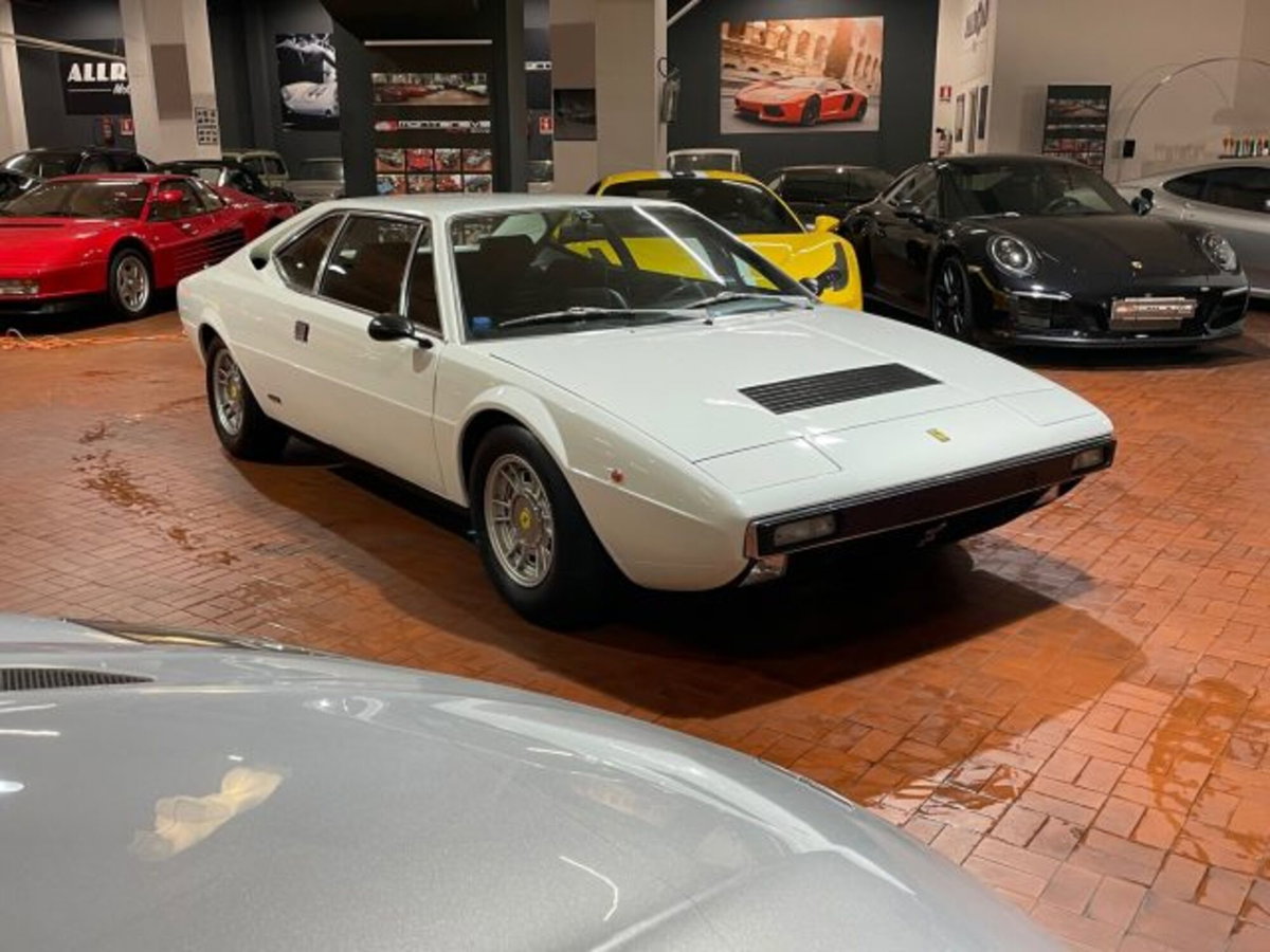 Ferrari Dino 308 GT/4 Coupé Dino 308 GT/4 (16)