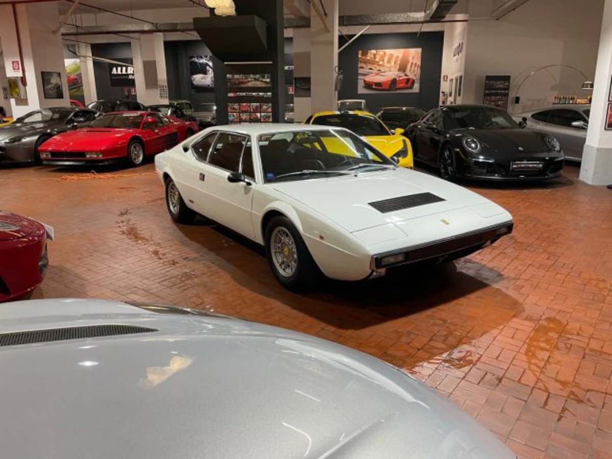 Ferrari Dino 308 GT/4 Coupé Dino 308 GT/4 (17)