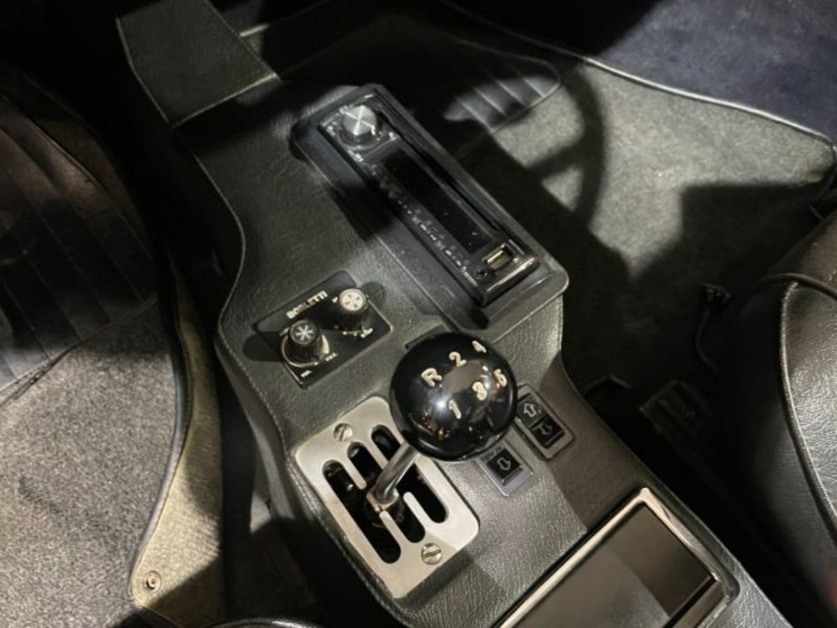 Ferrari Dino 308 GT/4 Coupé Dino 308 GT/4 (9)