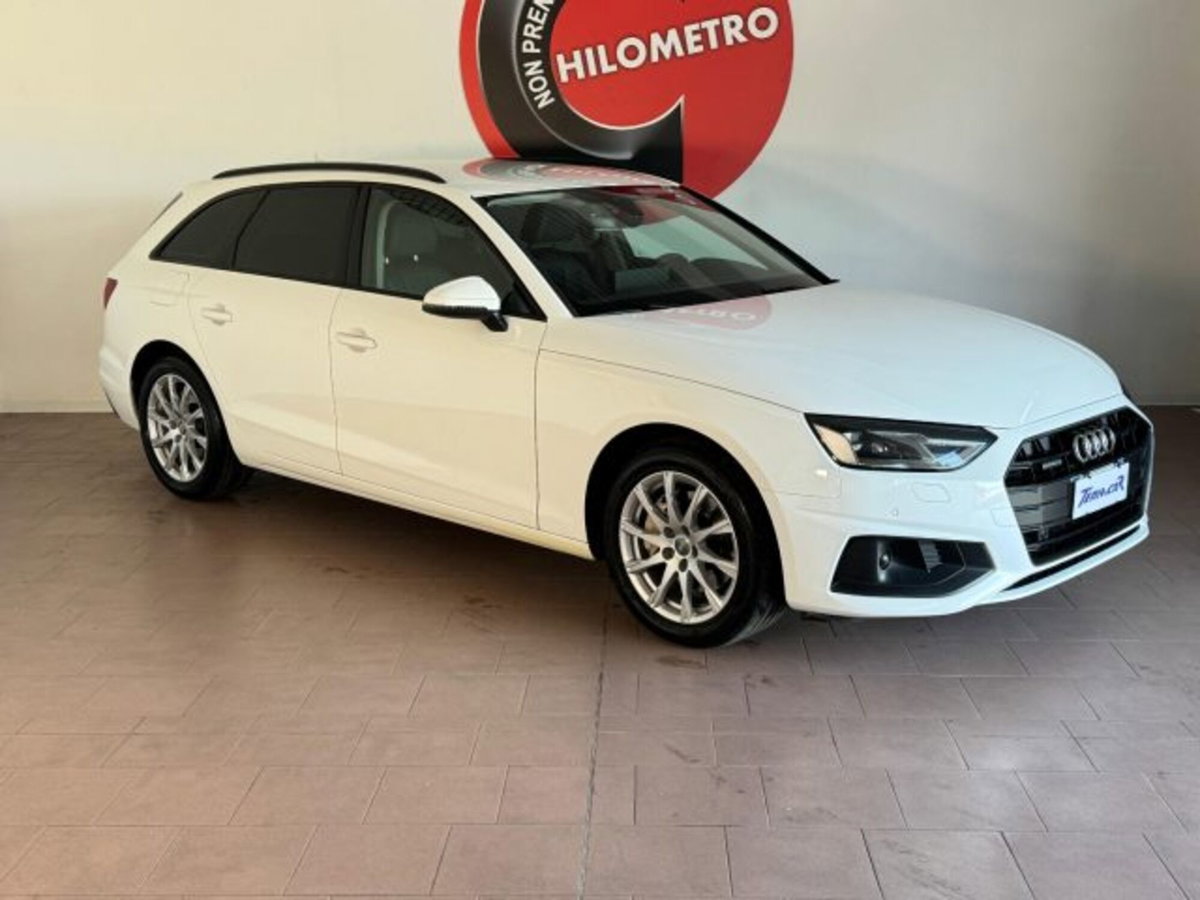 Audi A4 Avant 40 TDI quattro S tronic Business Advanced
