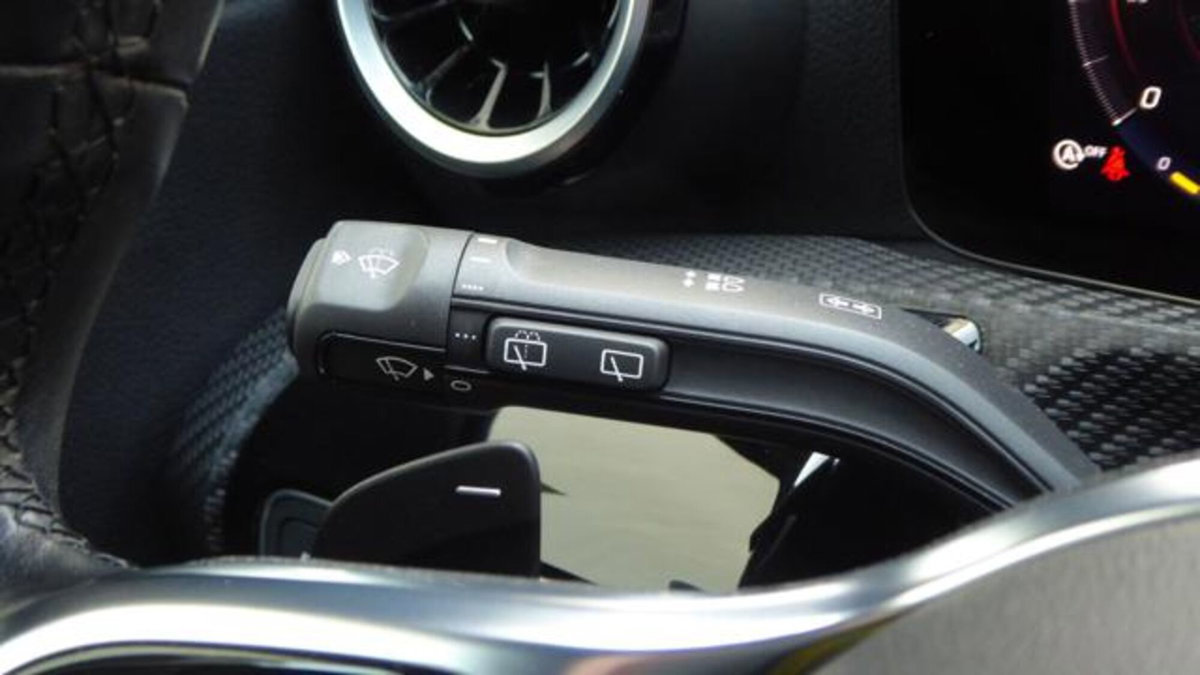 Mercedes-Benz Classe A Sedan 180 d Automatic 4p. Sport (20)