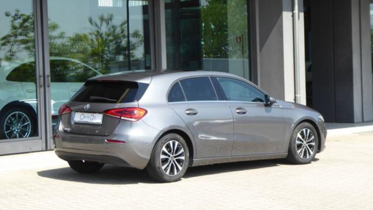 Mercedes-Benz Classe A Sedan 180 d Automatic 4p. Sport (3)