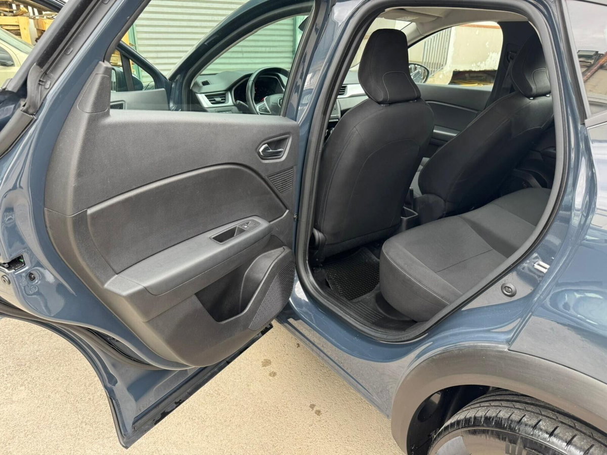 Renault Captur Blue dCi 95 CV Intens (17)