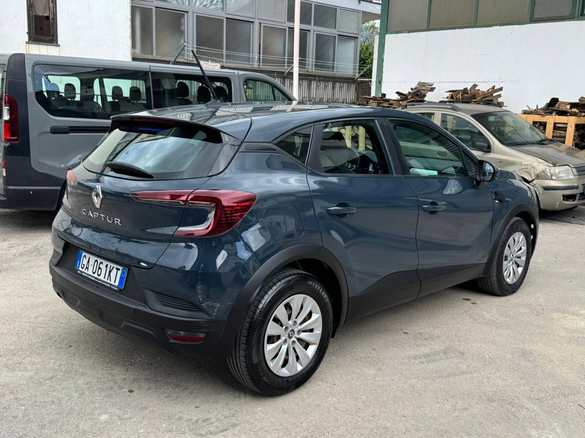 Renault Captur Blue dCi 95 CV Intens (9)