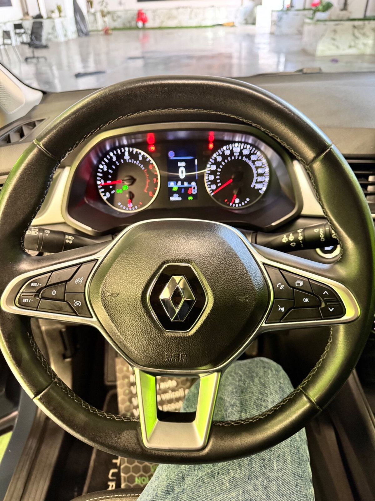 Renault Captur TCe 100 CV GPL Equilibre (12)