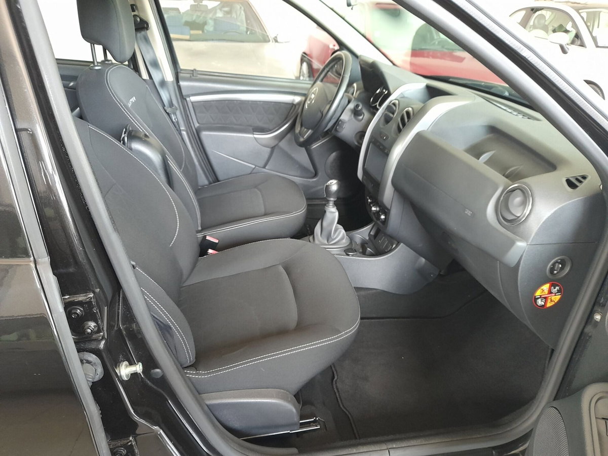 Dacia Duster 1.5 dCi 110CV 4x2 Lauréate (7)