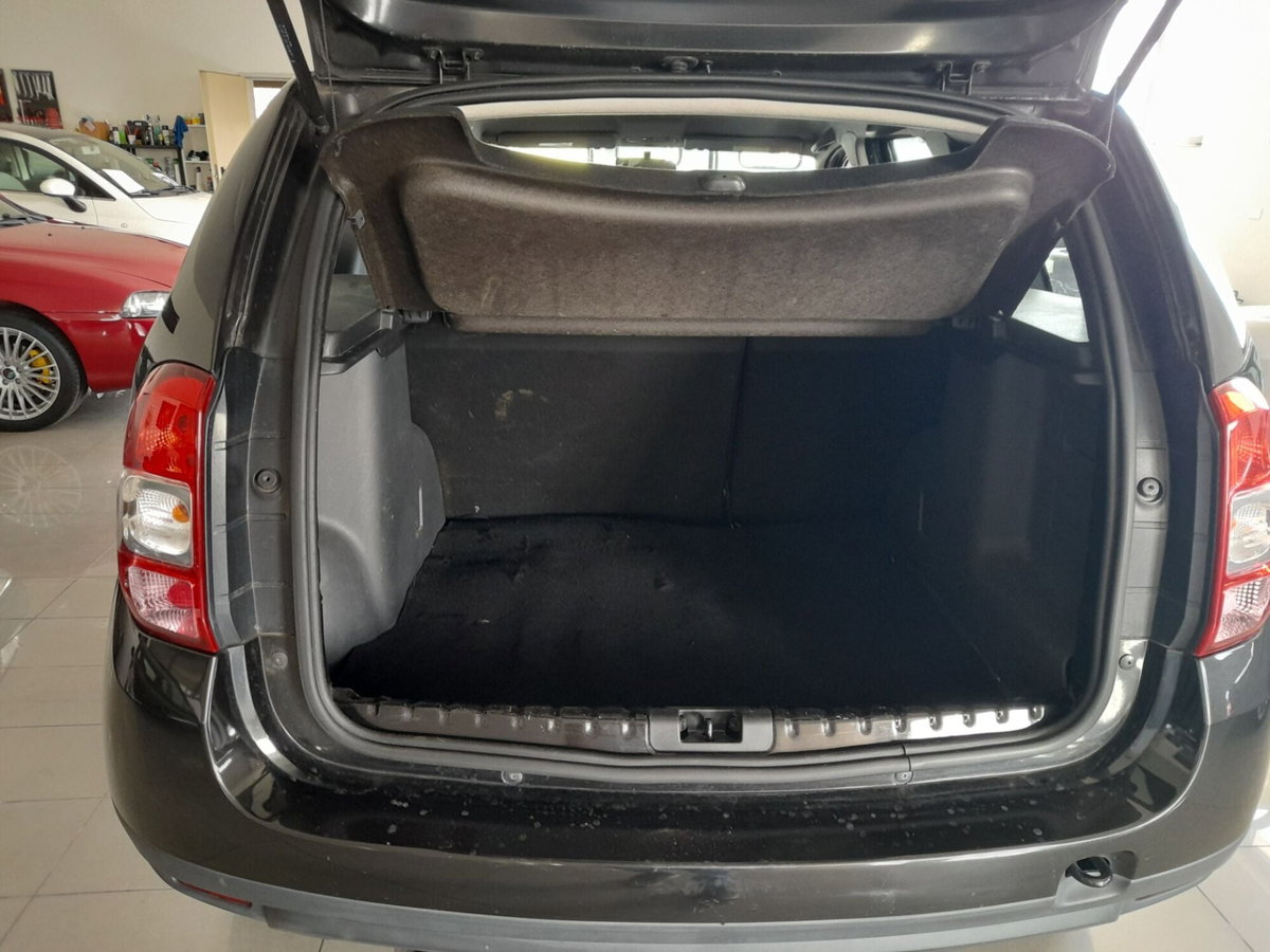 Dacia Duster 1.5 dCi 110CV 4x2 Lauréate (9)
