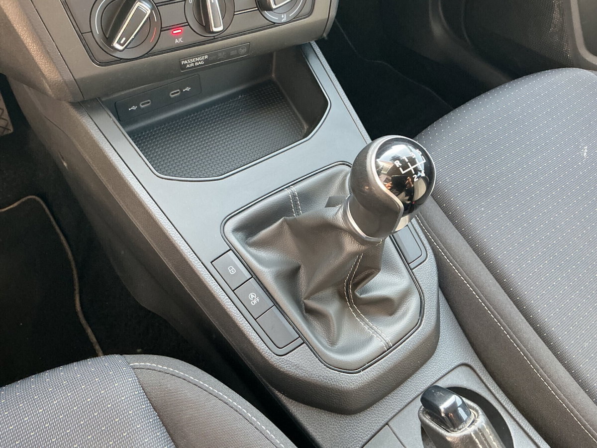 SEAT Ibiza 1.0 mpi Style 80cv (15)