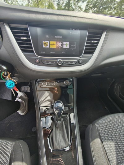 Opel Grandland X 1.5 diesel Ecotec Start&Stop Business (8)