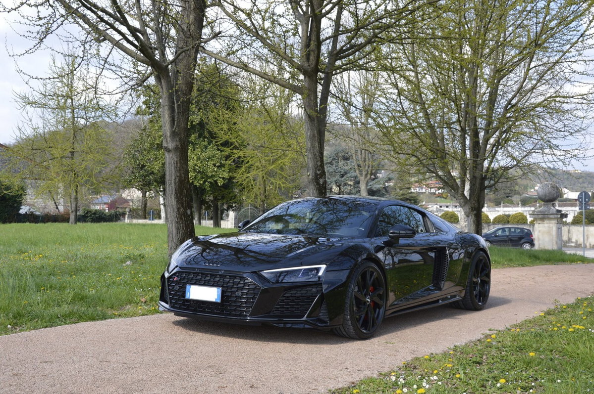 Audi R8 Coupé 5.2 FSI RWS S tronic (2)