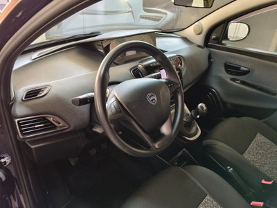 Lancia Ypsilon 1.0 FireFly 5 porte S&S Hybrid Ecochic Silver (11)