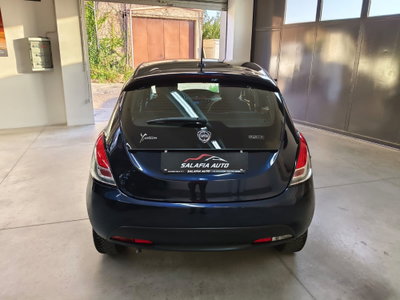 Lancia Ypsilon 1.0 FireFly 5 porte S&S Hybrid Ecochic Silver (6)