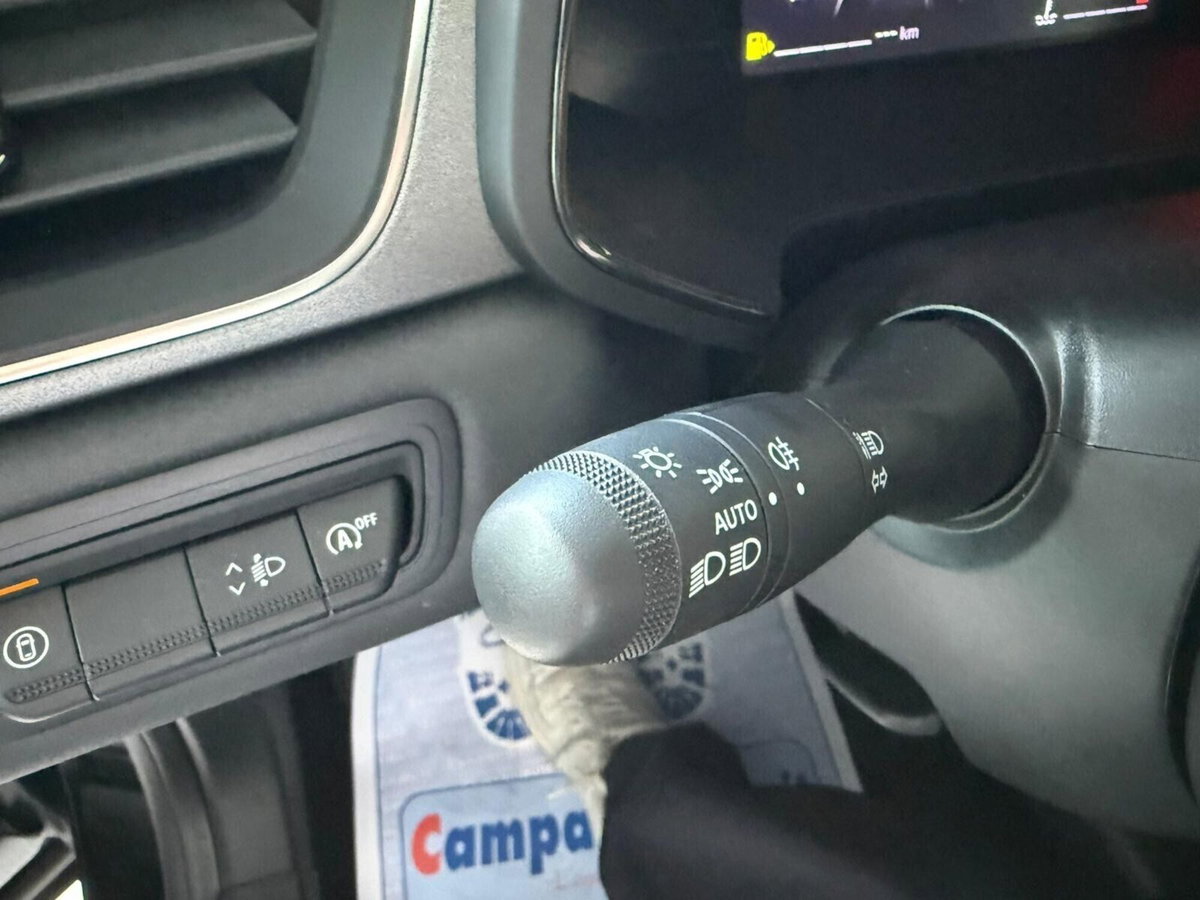 Renault Captur TCe 90 CV Techno (14)