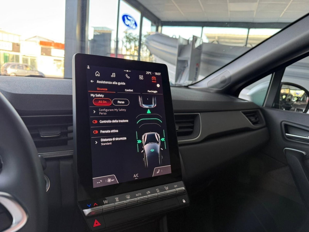 Renault Captur TCe 90 CV Techno (18)