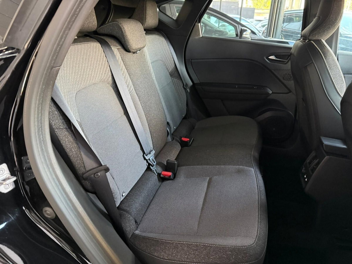 Renault Captur TCe 90 CV Techno (8)