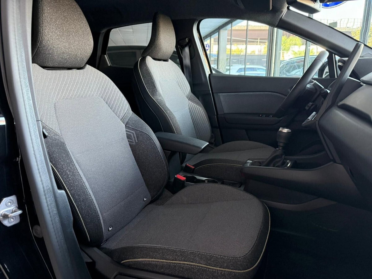 Renault Captur TCe 90 CV Techno (9)