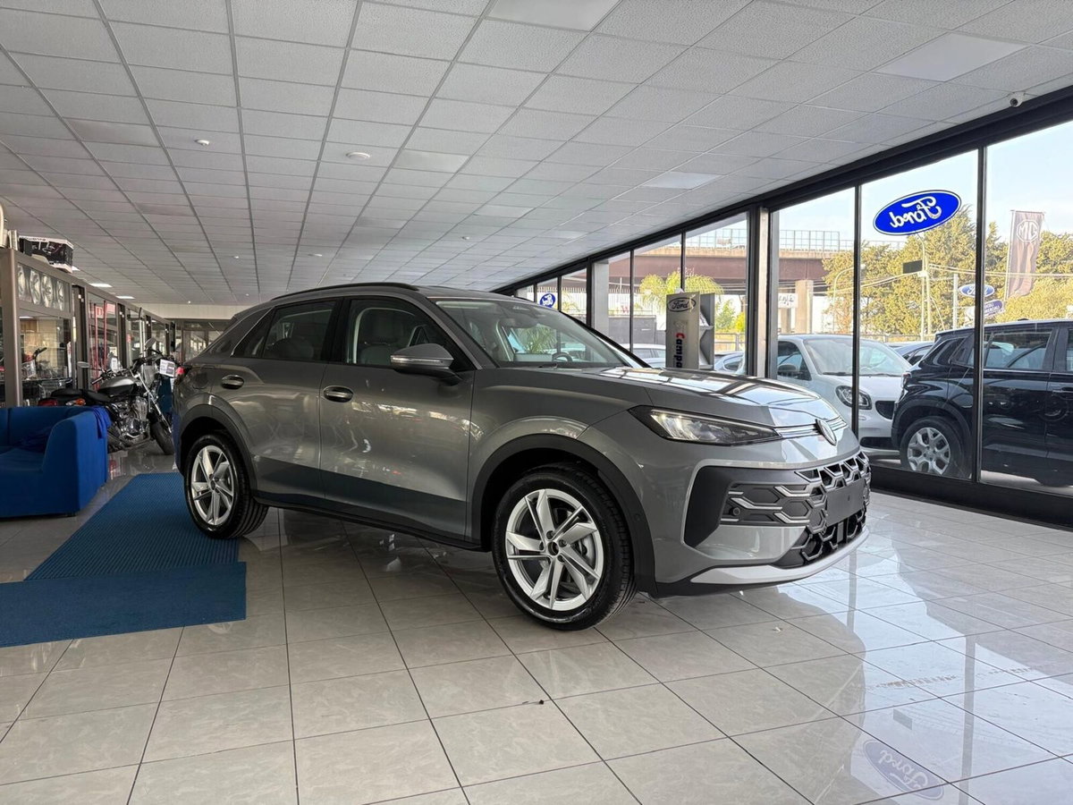 Volkswagen T-Roc 1.5 etsi Life 115cv dsg (2)