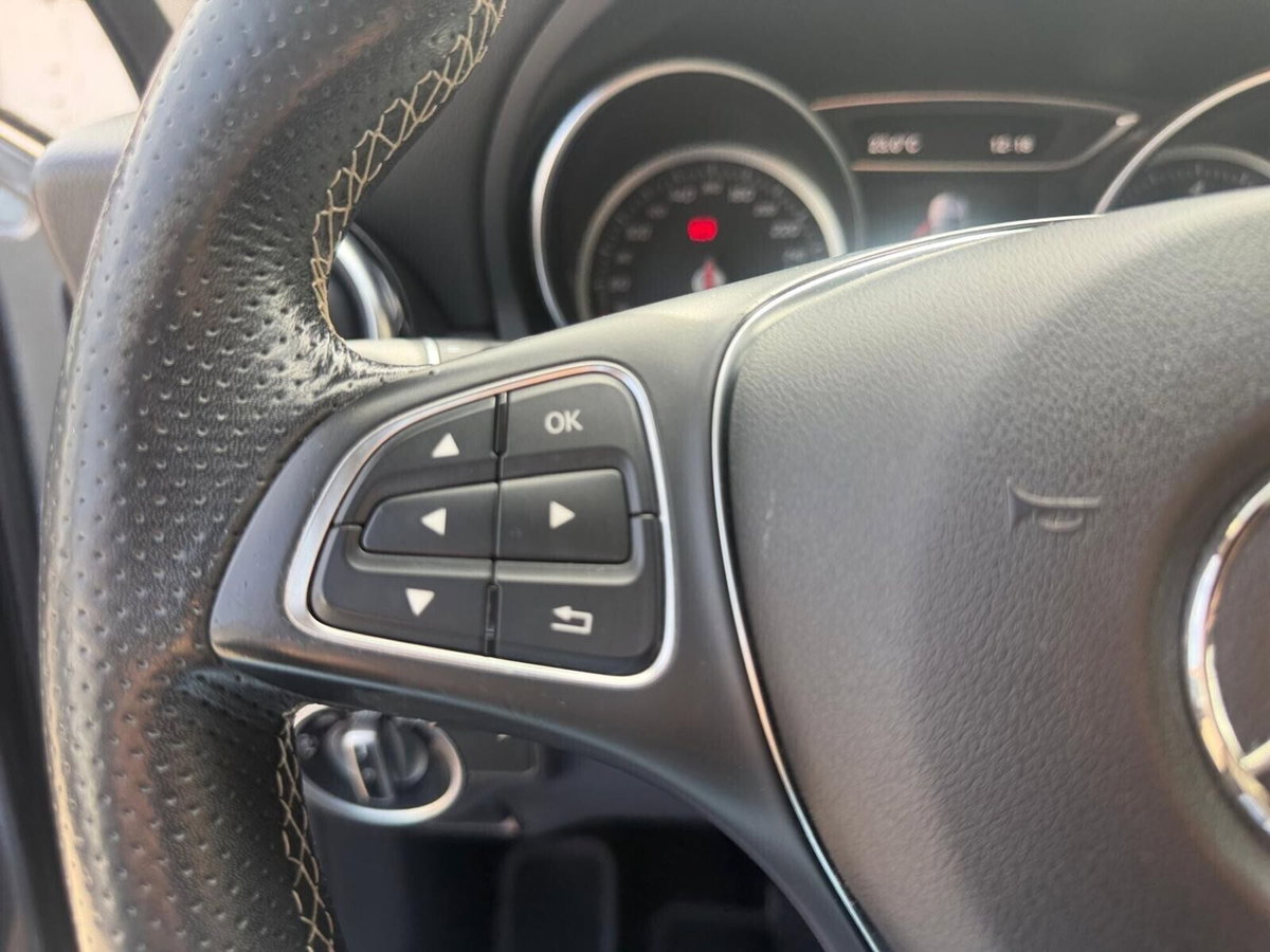 Mercedes-Benz GLA SUV 200 d Automatic Sport (16)