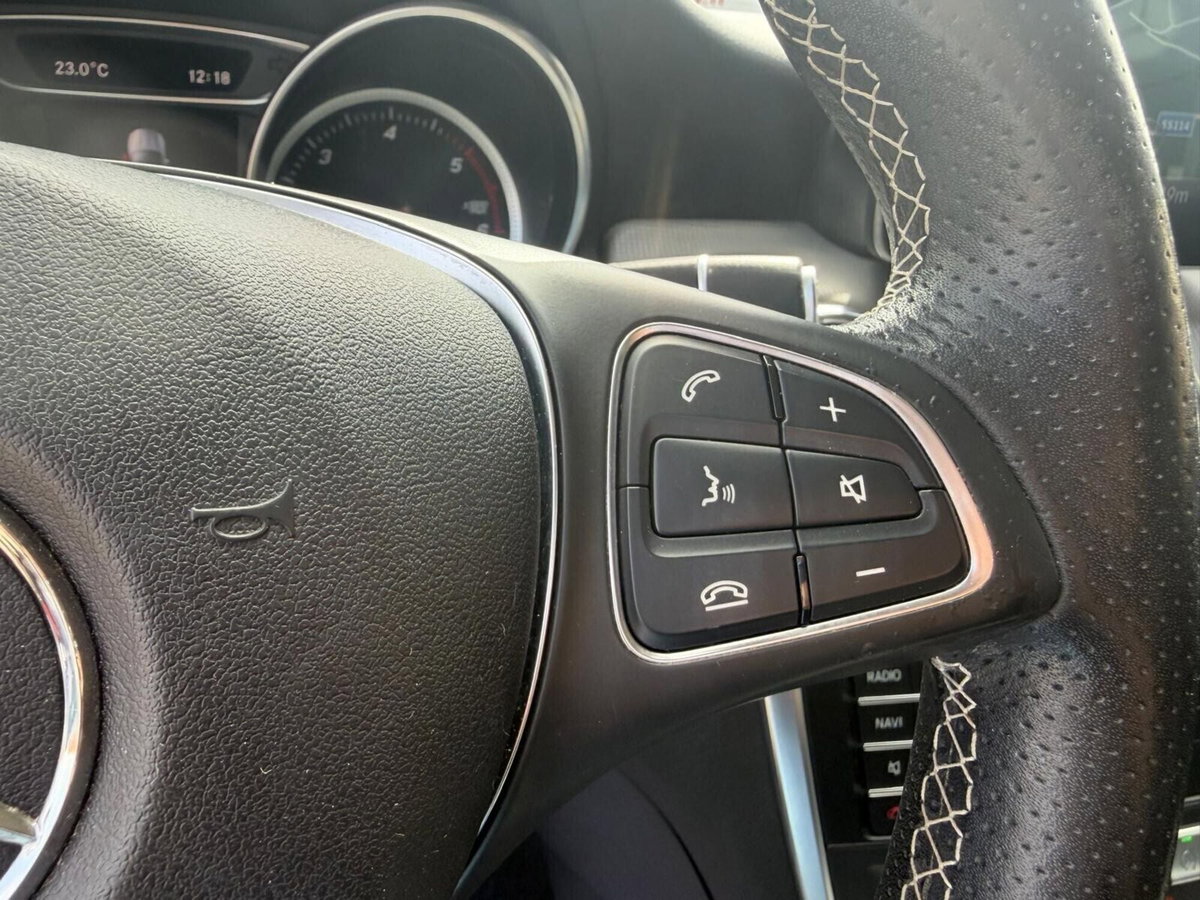 Mercedes-Benz GLA SUV 200 d Automatic Sport (17)