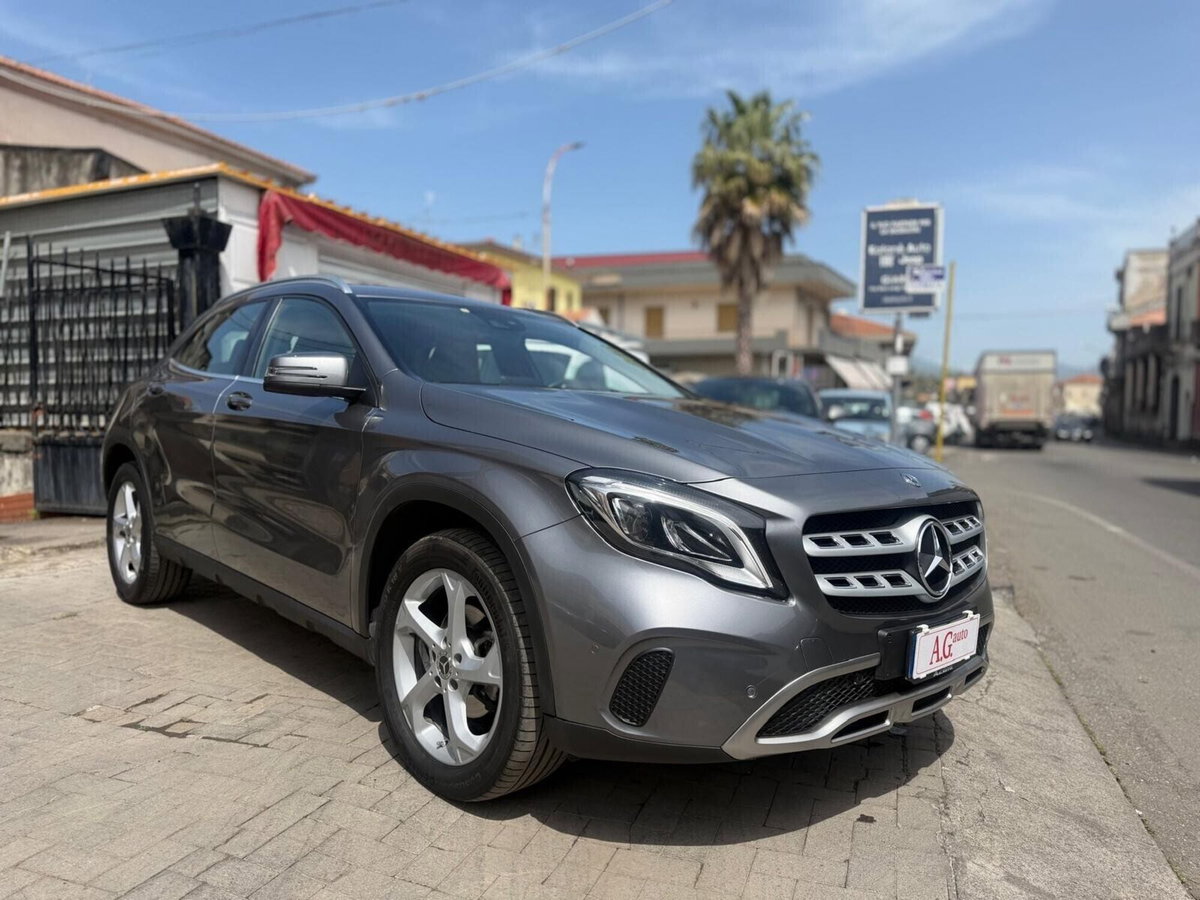 Mercedes-Benz GLA SUV 200 d Automatic Sport (3)