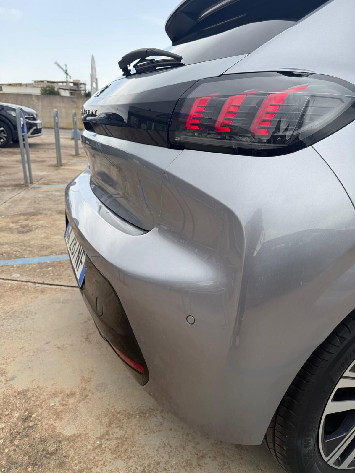 Peugeot 208 BlueHDi 100 Stop&Start 5 porte Allure (11)