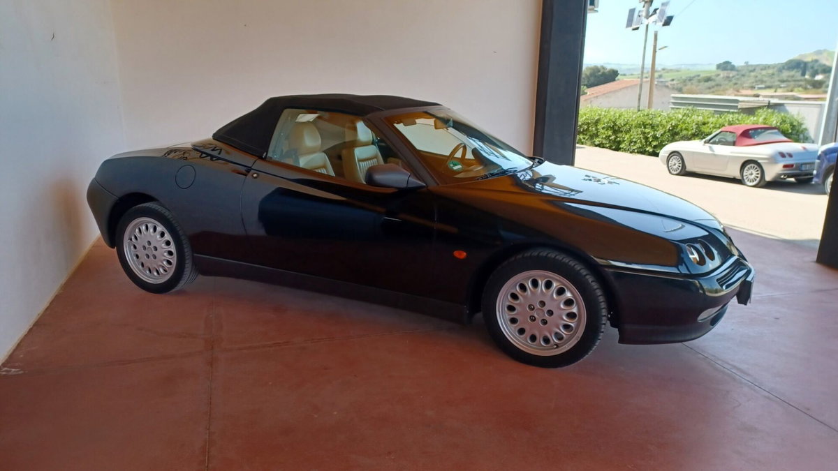 Alfa Romeo Gtv 3.0i V6 24V cat L (11)