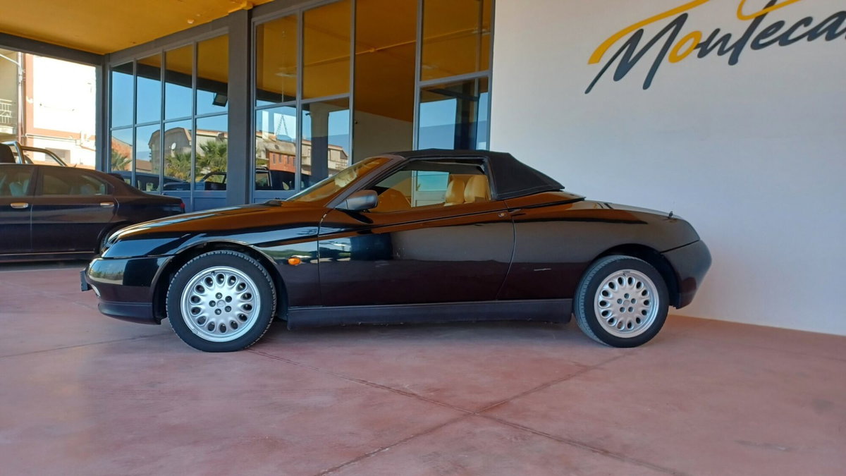 Alfa Romeo Gtv 3.0i V6 24V cat L (14)