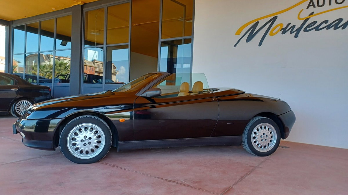 Alfa Romeo Gtv 3.0i V6 24V cat L (4)