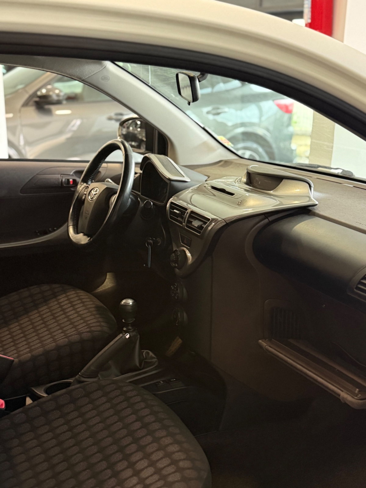 Toyota iQ 1.0 (12)