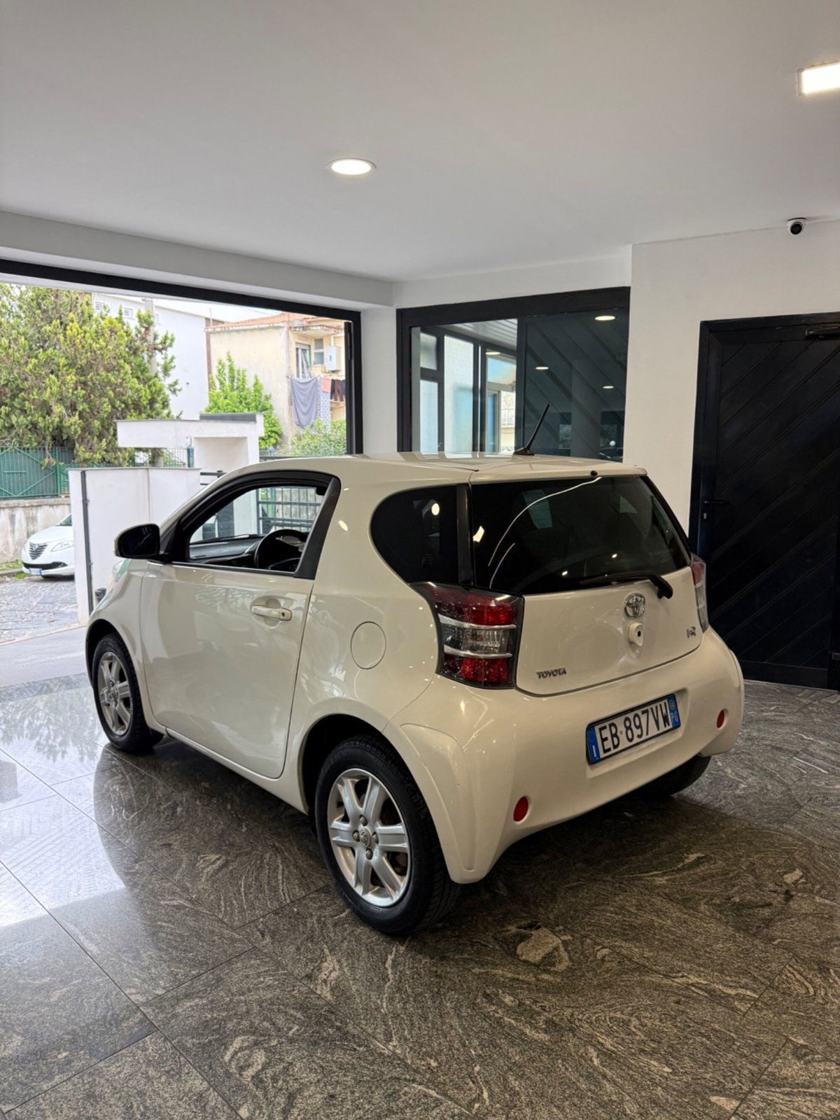 Toyota iQ 1.0 (4)