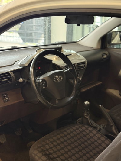 Toyota iQ 1.0 (9)