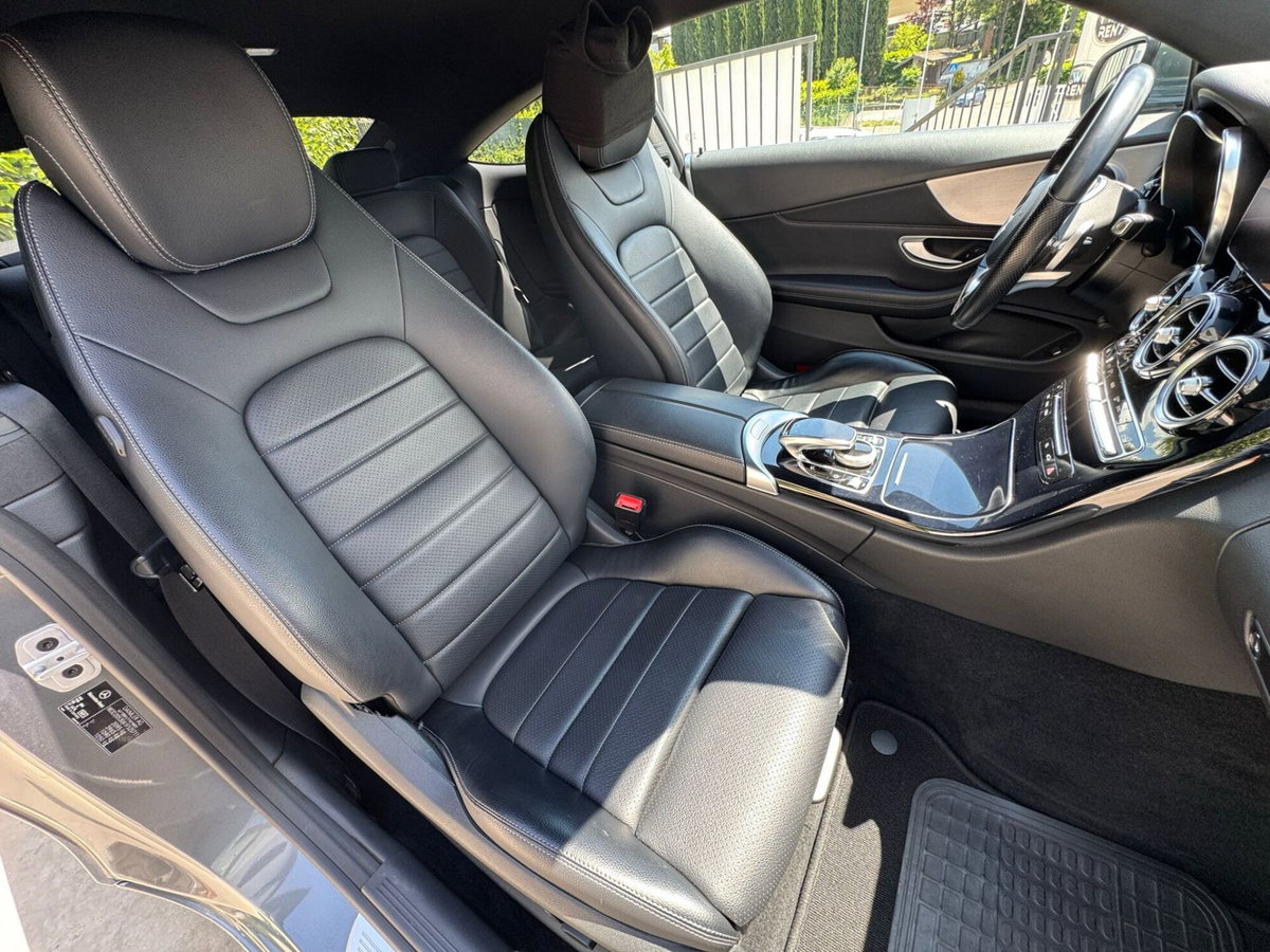 Mercedes-Benz Classe C Coupé 220 d Coupé Premium (12)