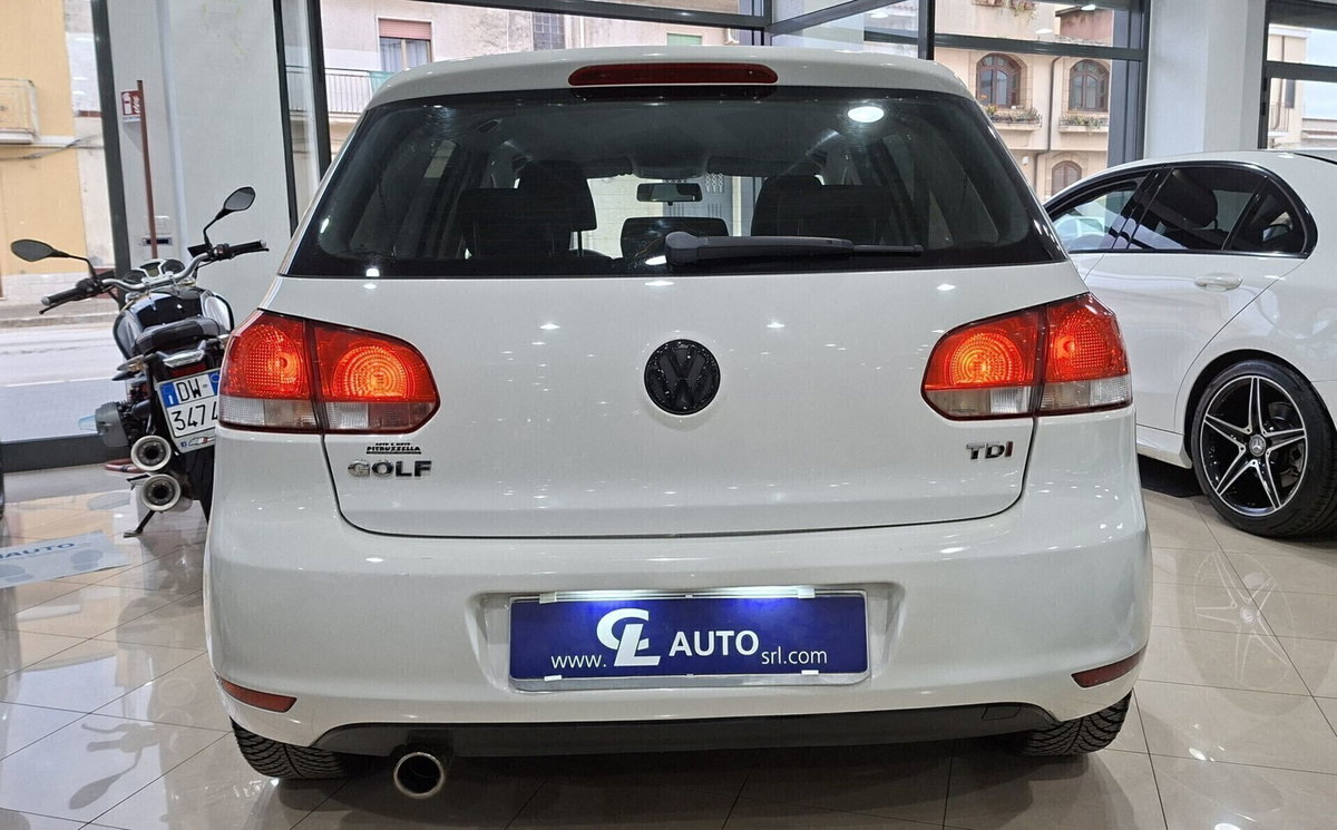 Volkswagen Golf 1.6 TDI 3p. Highline BlueMotion Technology (3)