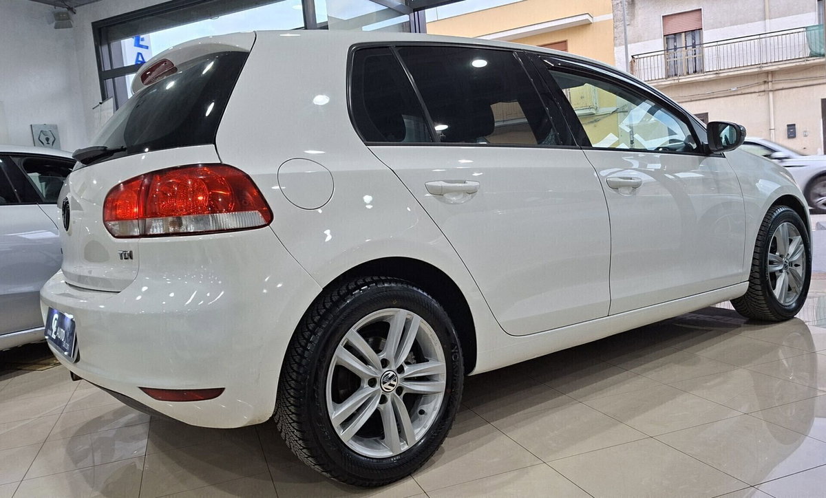 Volkswagen Golf 1.6 TDI 3p. Highline BlueMotion Technology (8)
