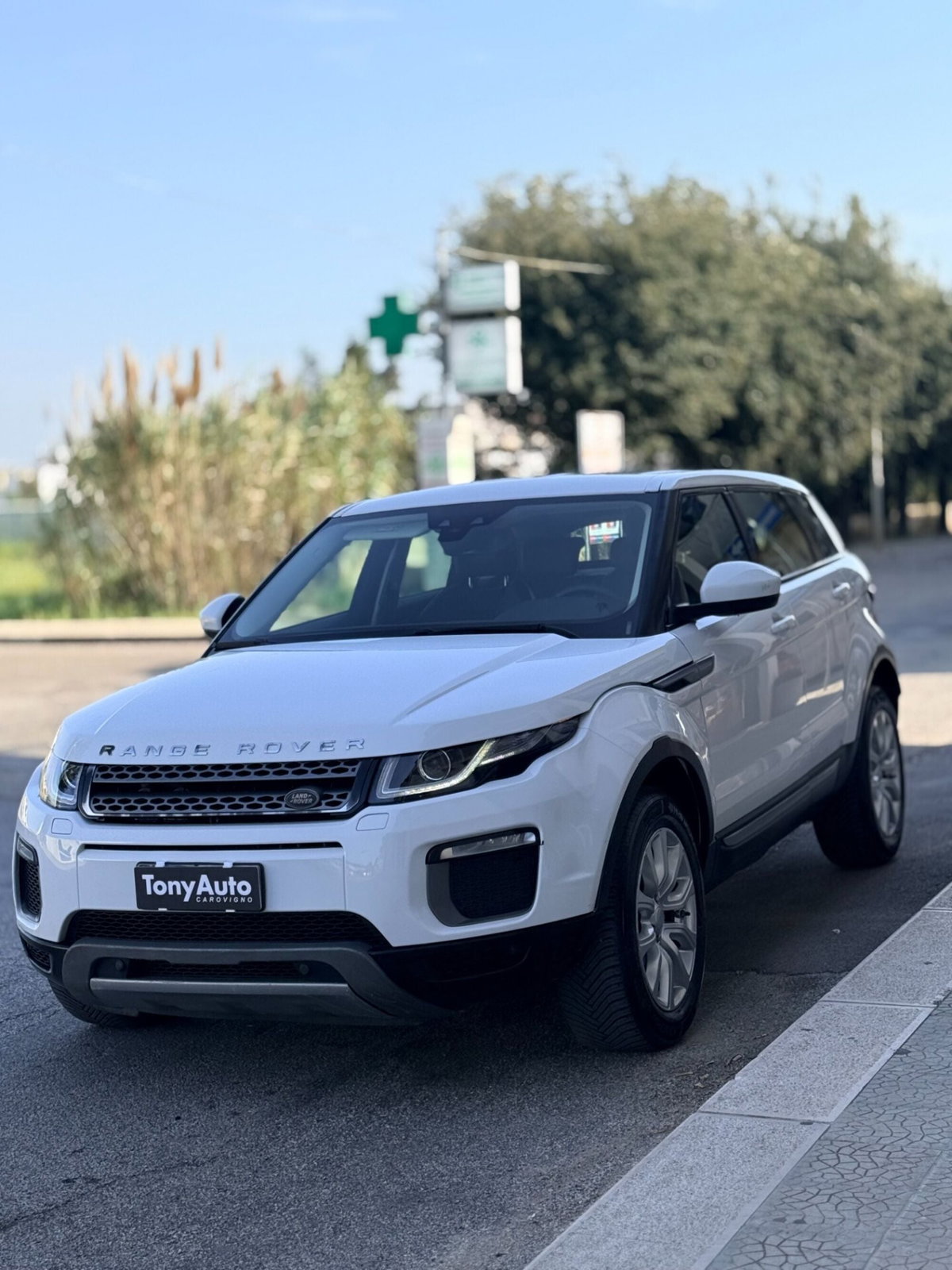 Land Rover Range Rover Evoque 2.0 TD4 150 CV 5p. HSE (4)