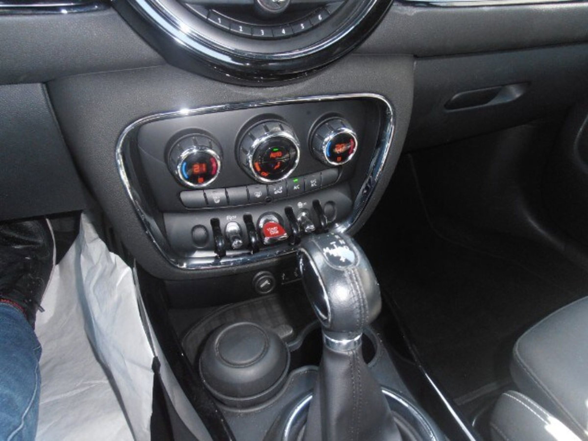 MINI Mini Clubman 2.0 Cooper D Business Clubman Automatica (10)
